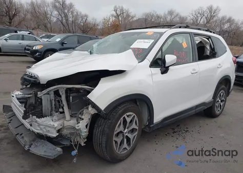 2023 Subaru Forester Premium из США, поврежденный, VIN JF2SKAEC1PH400299